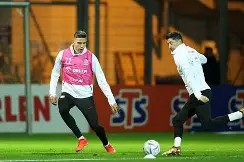 包含莱万多夫斯基关键节点势不可挡，SKT带队取胜！的词条